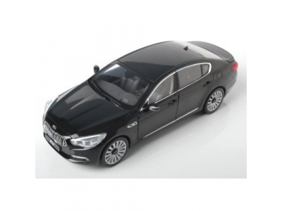Модель автомобиля Kia Quoris, черная, масштаб 1:32