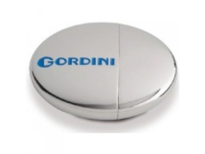 Флешка Renault Gordini USB Key, артикул 7711574472
